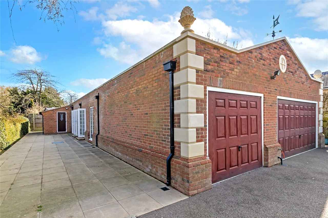 Todds Green, Stevenage, Hertfordshire, SG1 2JE, photo 27