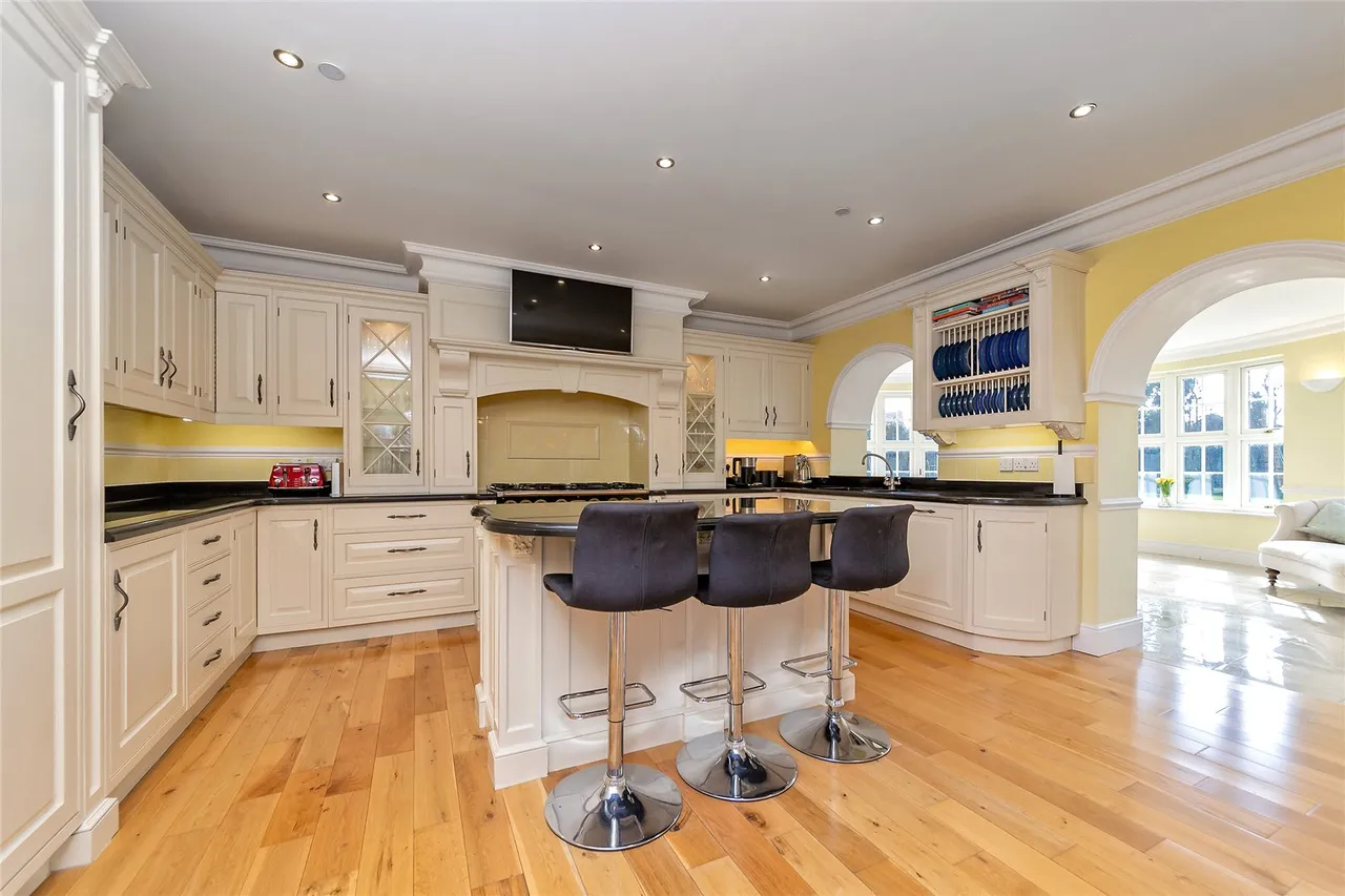 Todds Green, Stevenage, Hertfordshire, SG1 2JE, photo 11