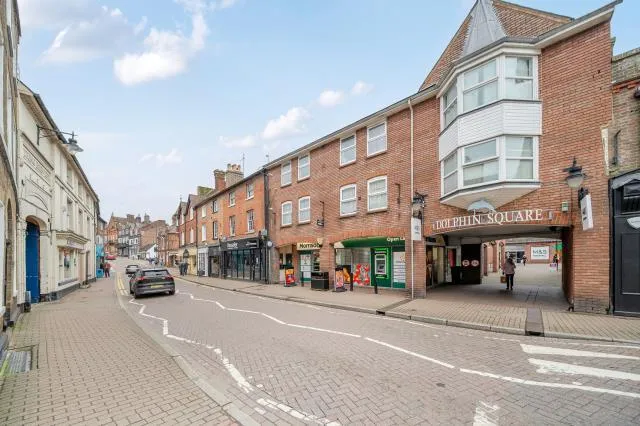 High Street, Tring, HP23, photo 16