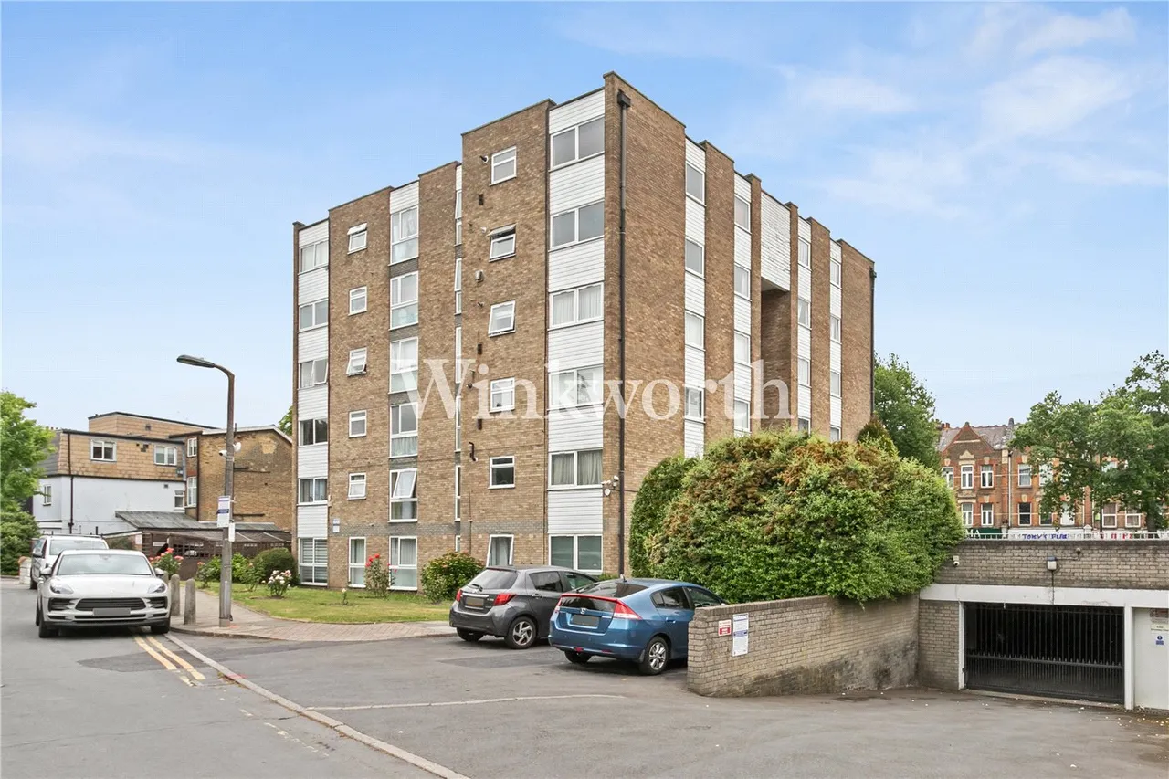 Pellipar Close, London, N13, photo 11