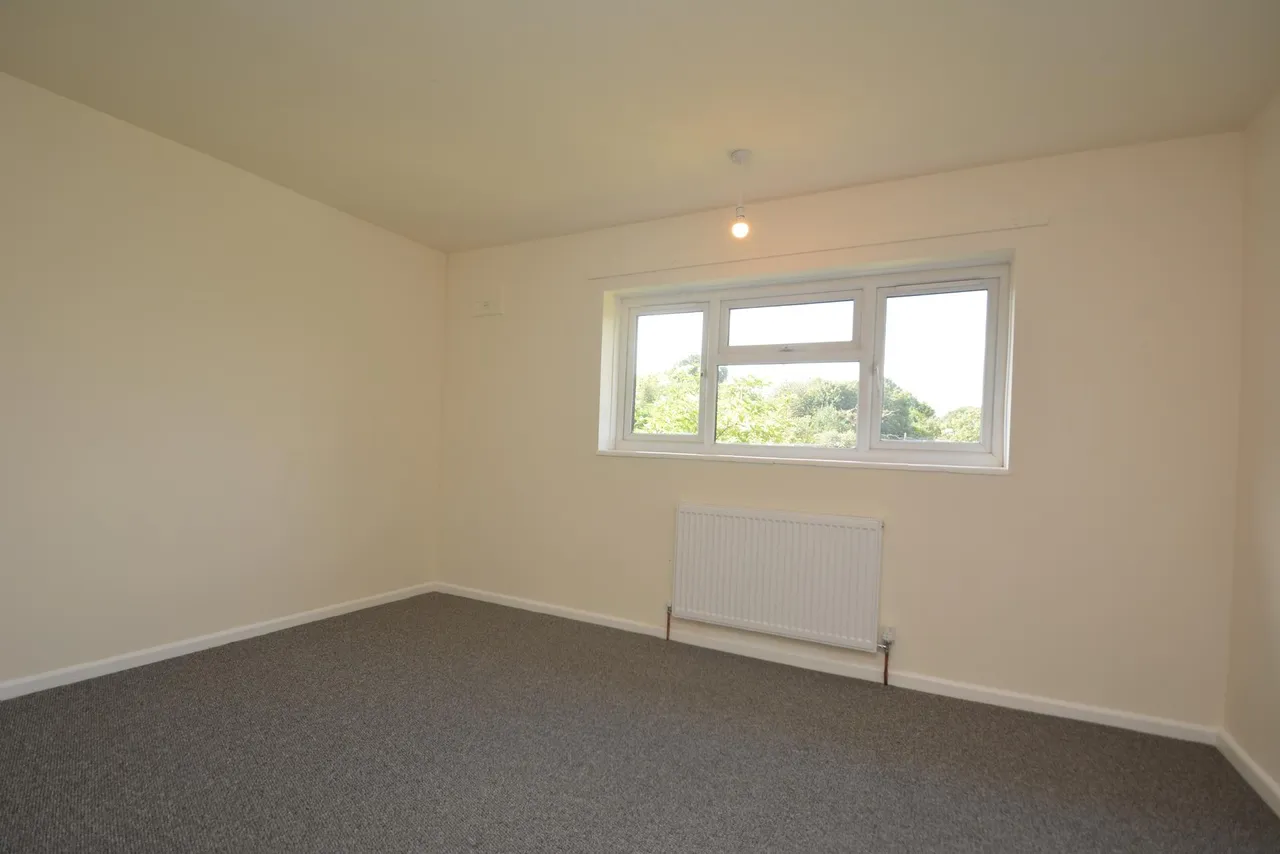 Valley Road, Overdale, TF3, photo 10