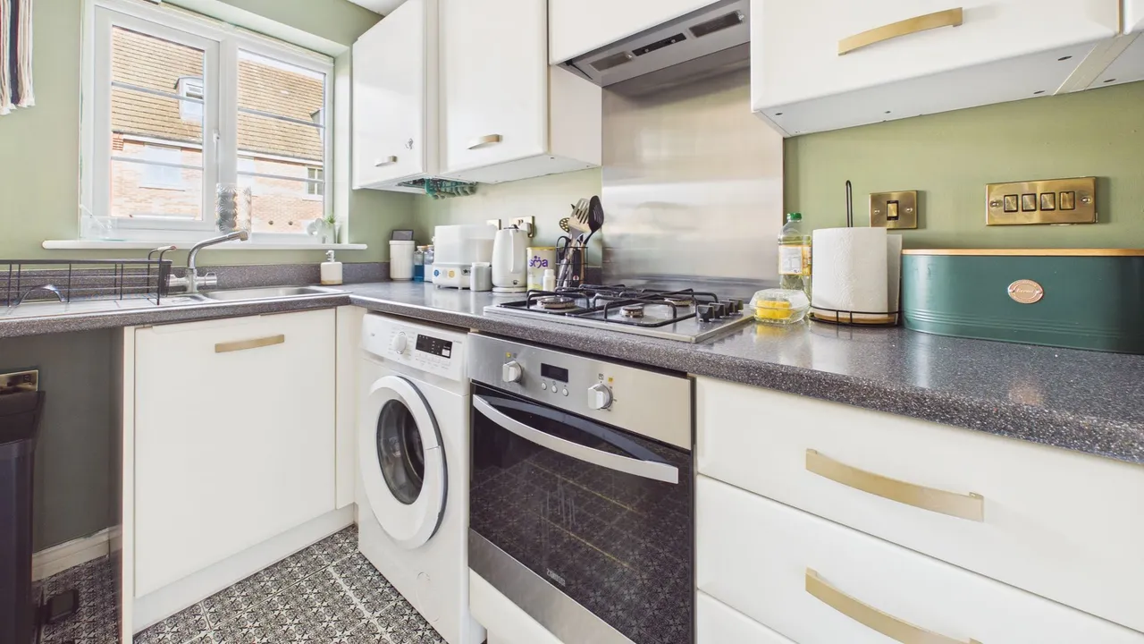 Newbury Crescent, Bourne, PE10, photo 7