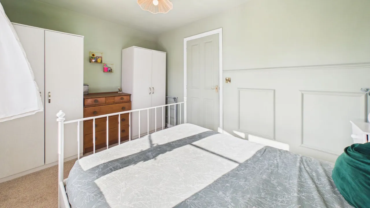 Newbury Crescent, Bourne, PE10, photo 16