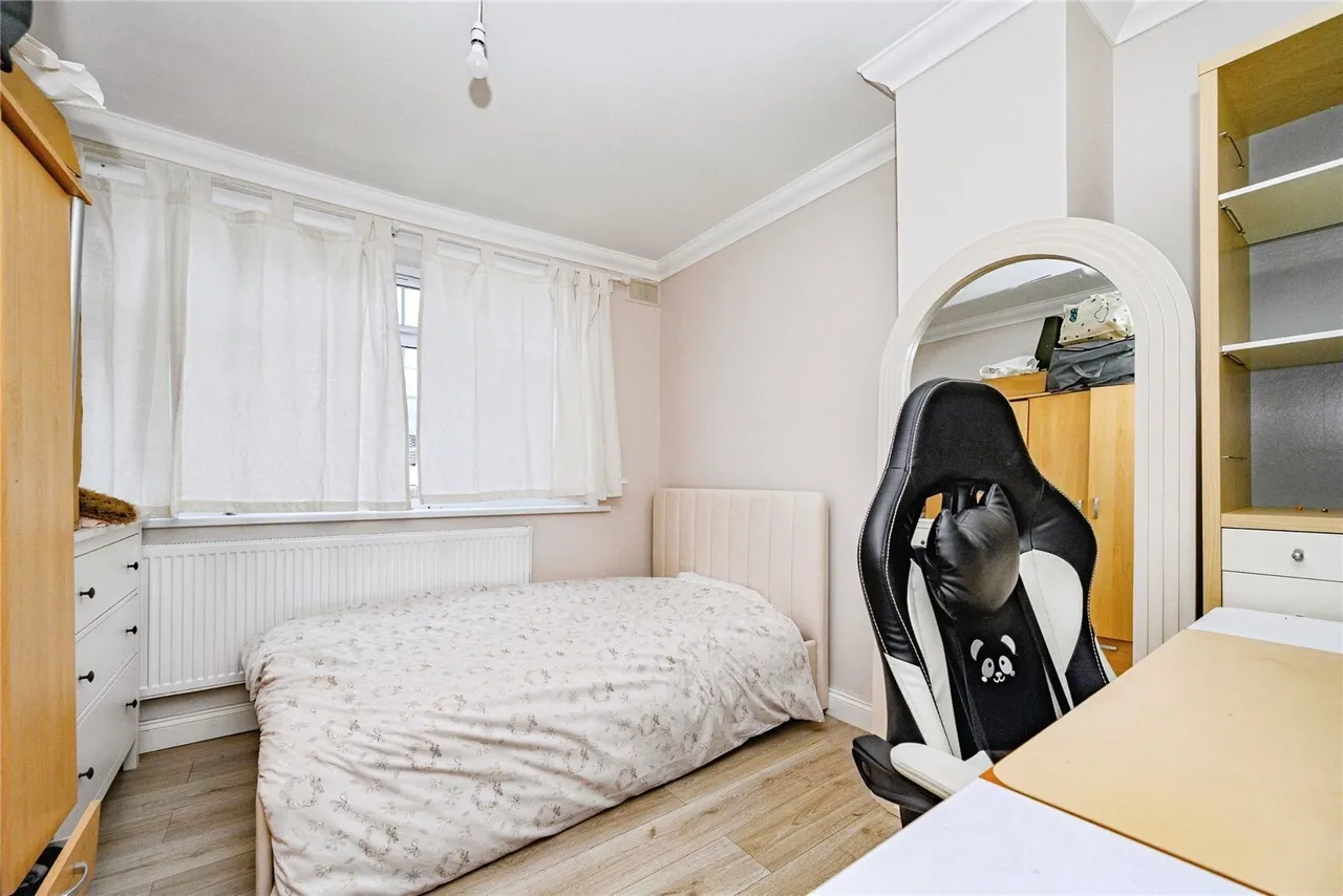 Dunstable Road, Luton, Bedfordshire, LU4, photo 7