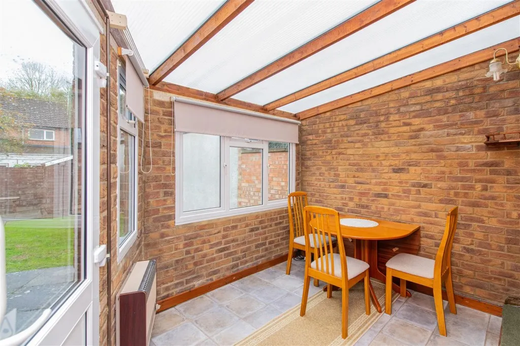 Brockhill Close, Kettering, photo 8