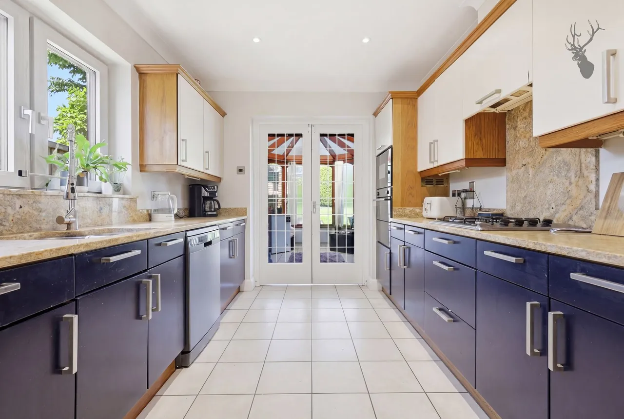 Loughton Lane, Theydon Bois, CM16, photo 6