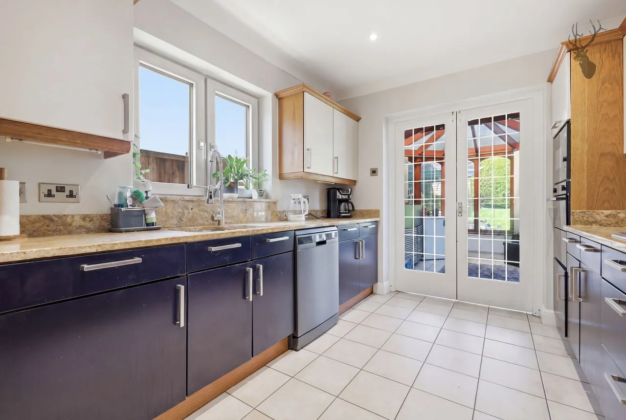 Loughton Lane, Theydon Bois, CM16, photo 5