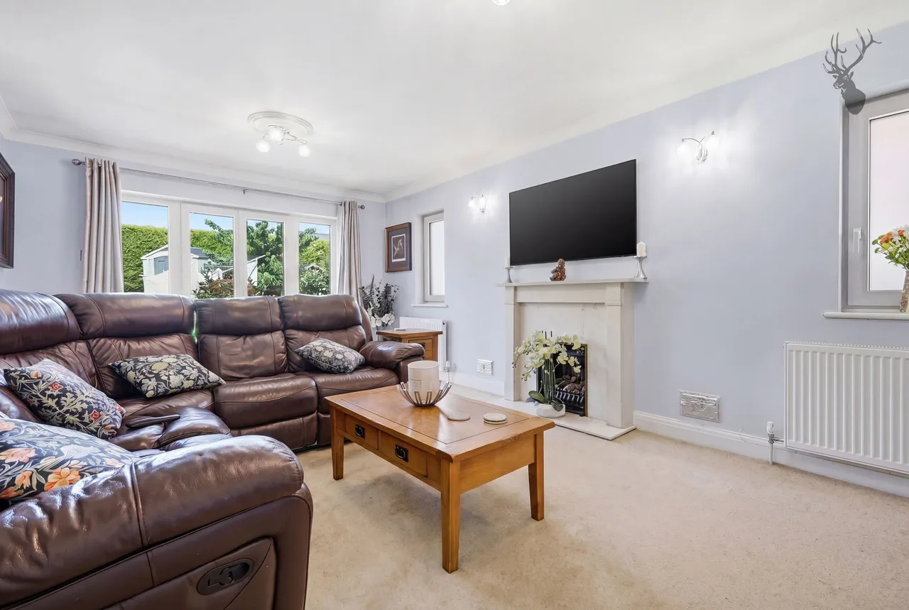Loughton Lane, Theydon Bois, CM16, photo 2