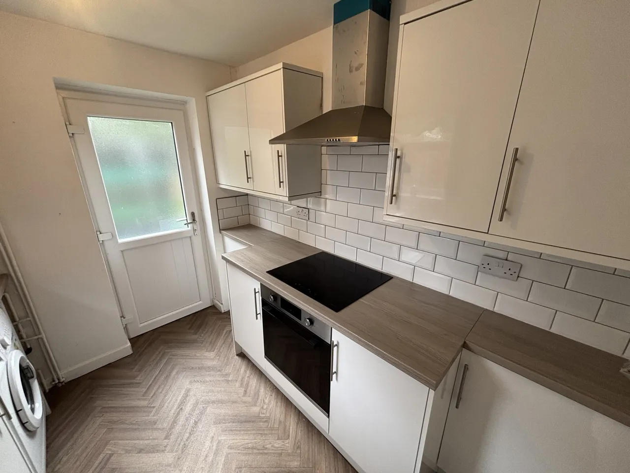 Jenkin Avenue, S9, photo 2