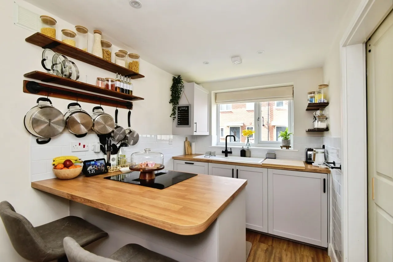 Paul Ware Street, Stoke-on-Trent, Staffordshire, ST4, photo 6