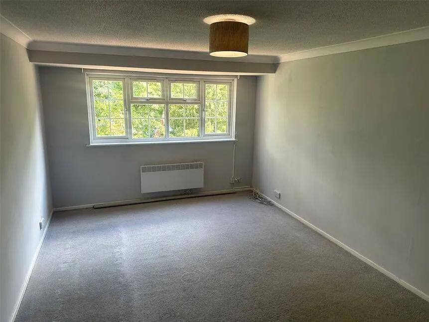 London Road, Langley, Slough, SL3, photo 4