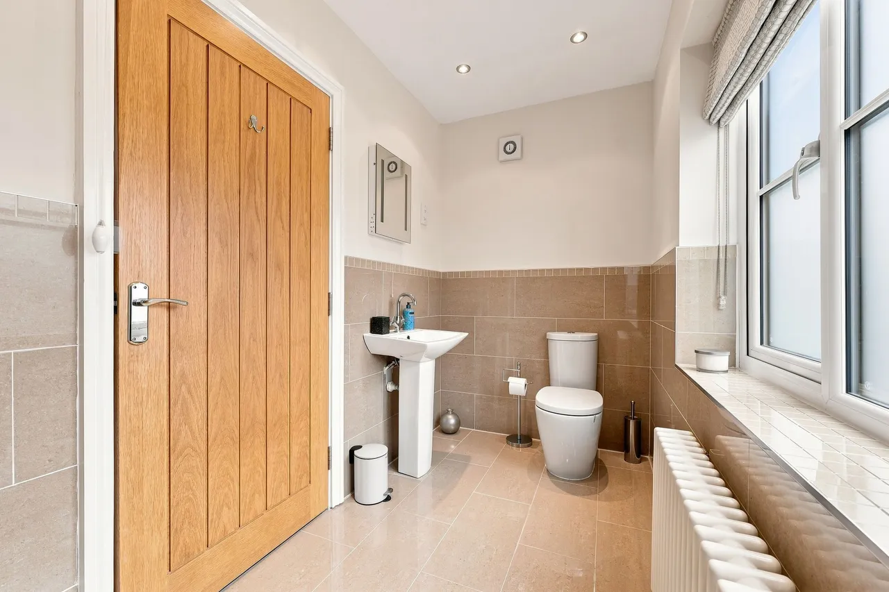 Mansfield Road, Heath, S44, photo 37