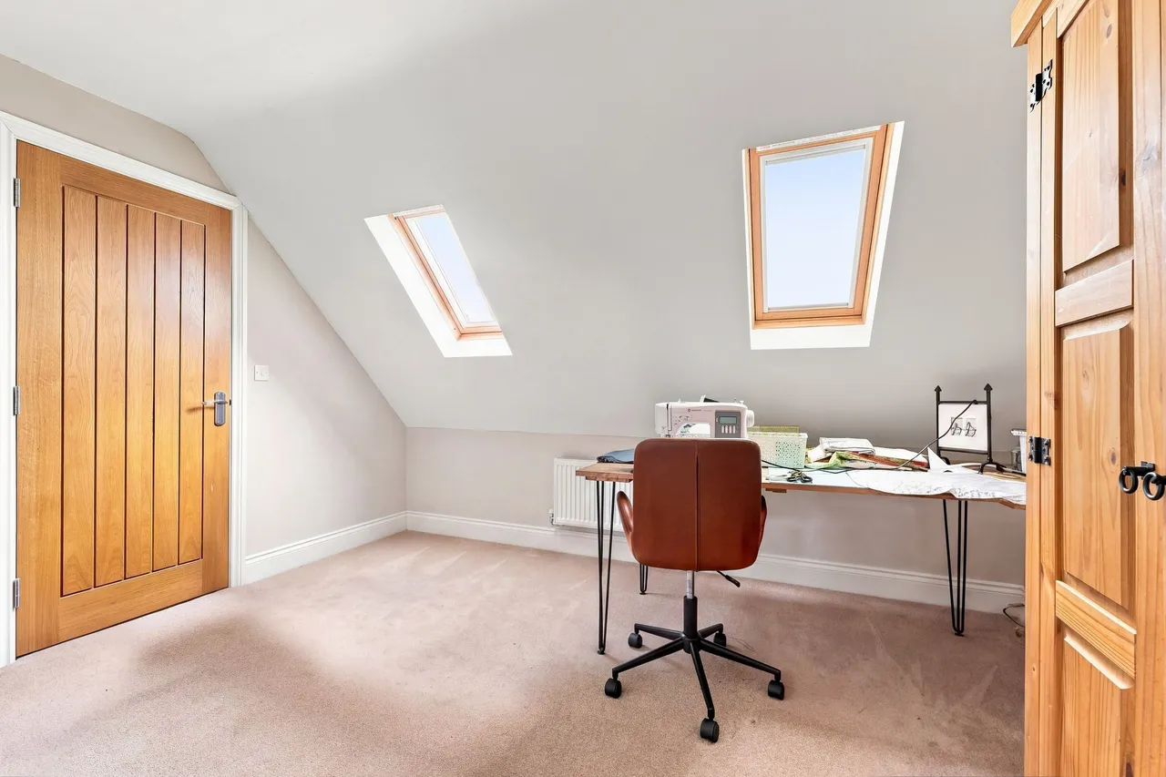 Mansfield Road, Heath, S44, photo 47