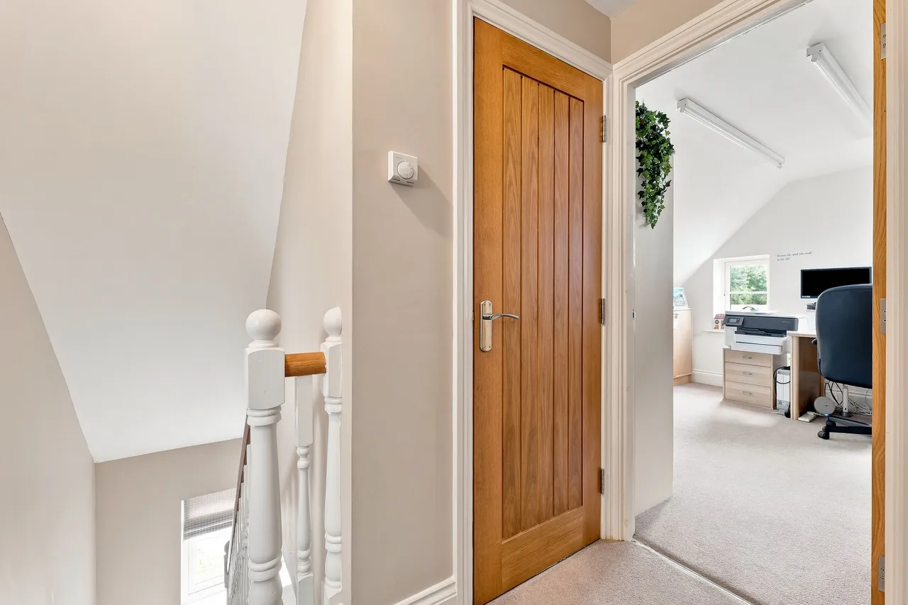 Mansfield Road, Heath, S44, photo 43