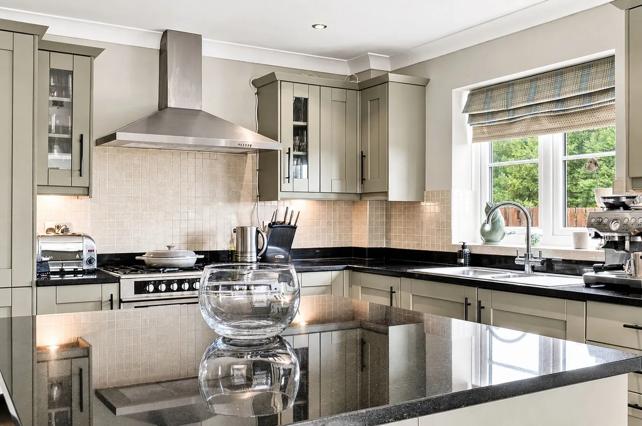 Mansfield Road, Heath, S44, photo 12