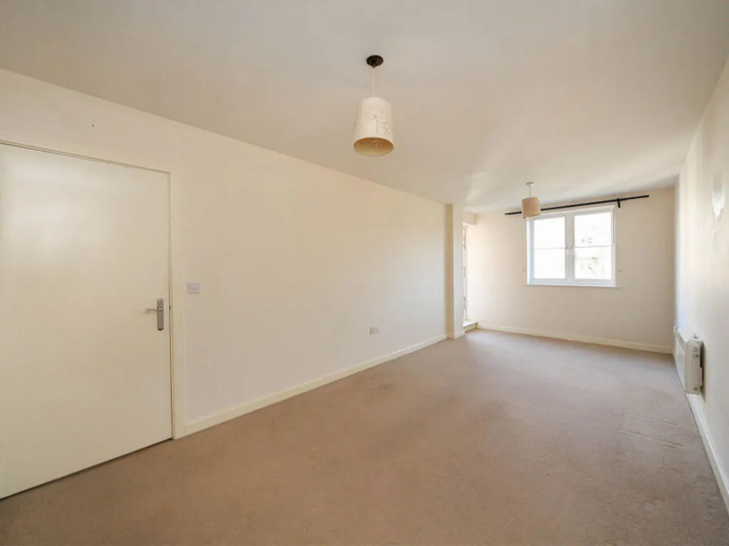 The Parklands, Dunstable LU5 4GW, photo 3