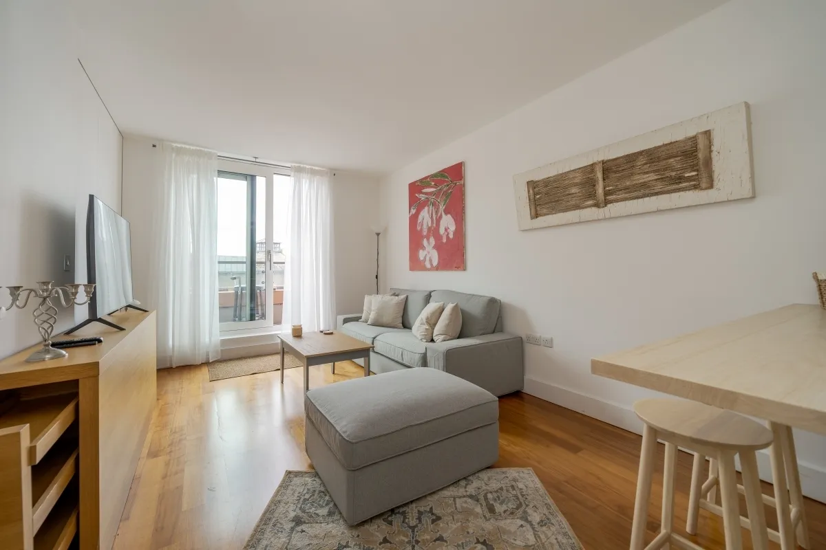 2 bed flat to rent — Praed Street Paddington W2