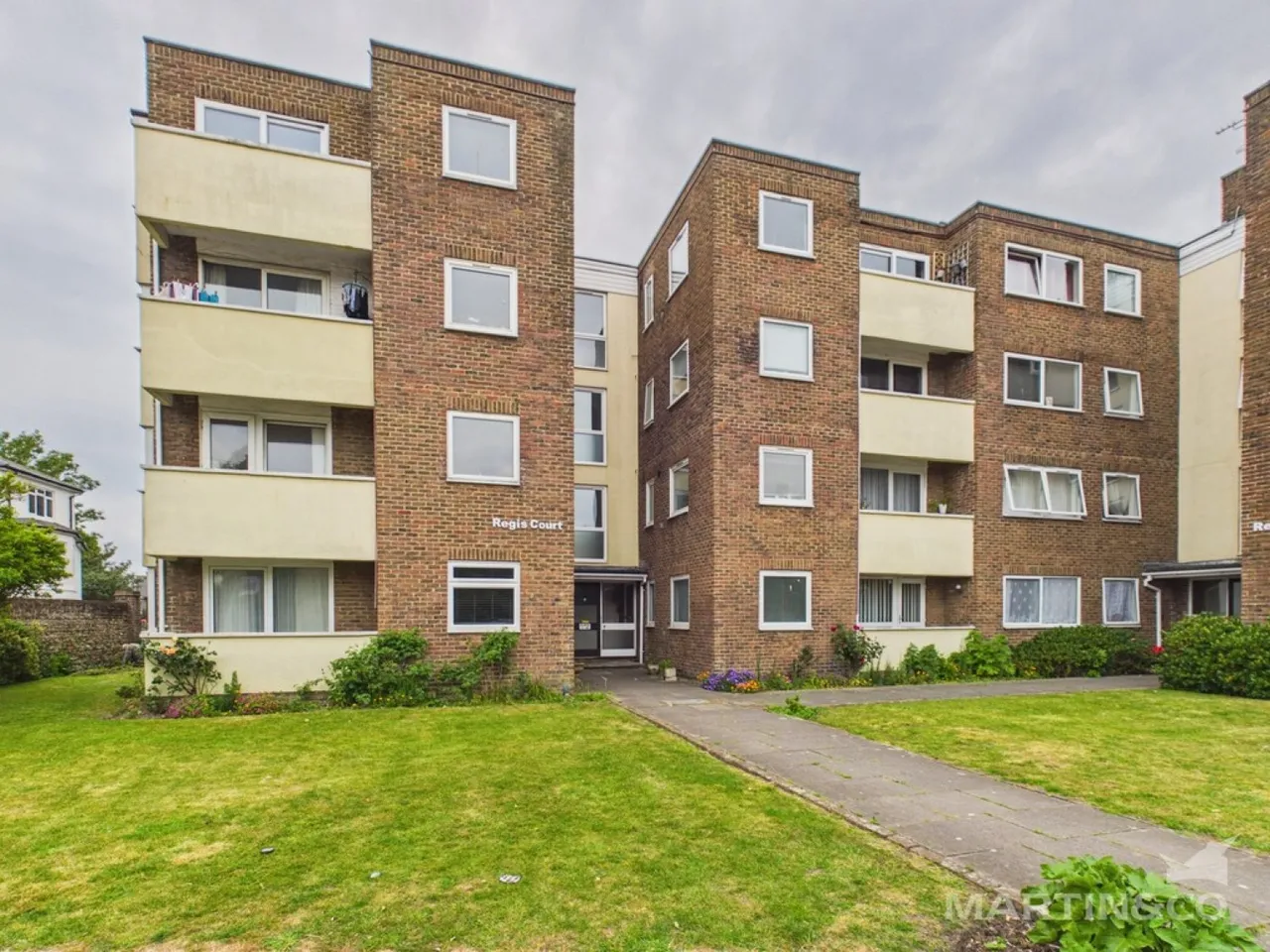 2 bed flat for sale — High Street, Bognor Regis, West Sussex