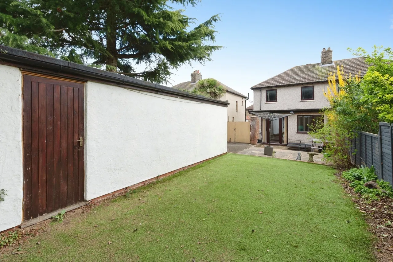 Wallace Road, Grays, Essex, RM17, photo 18