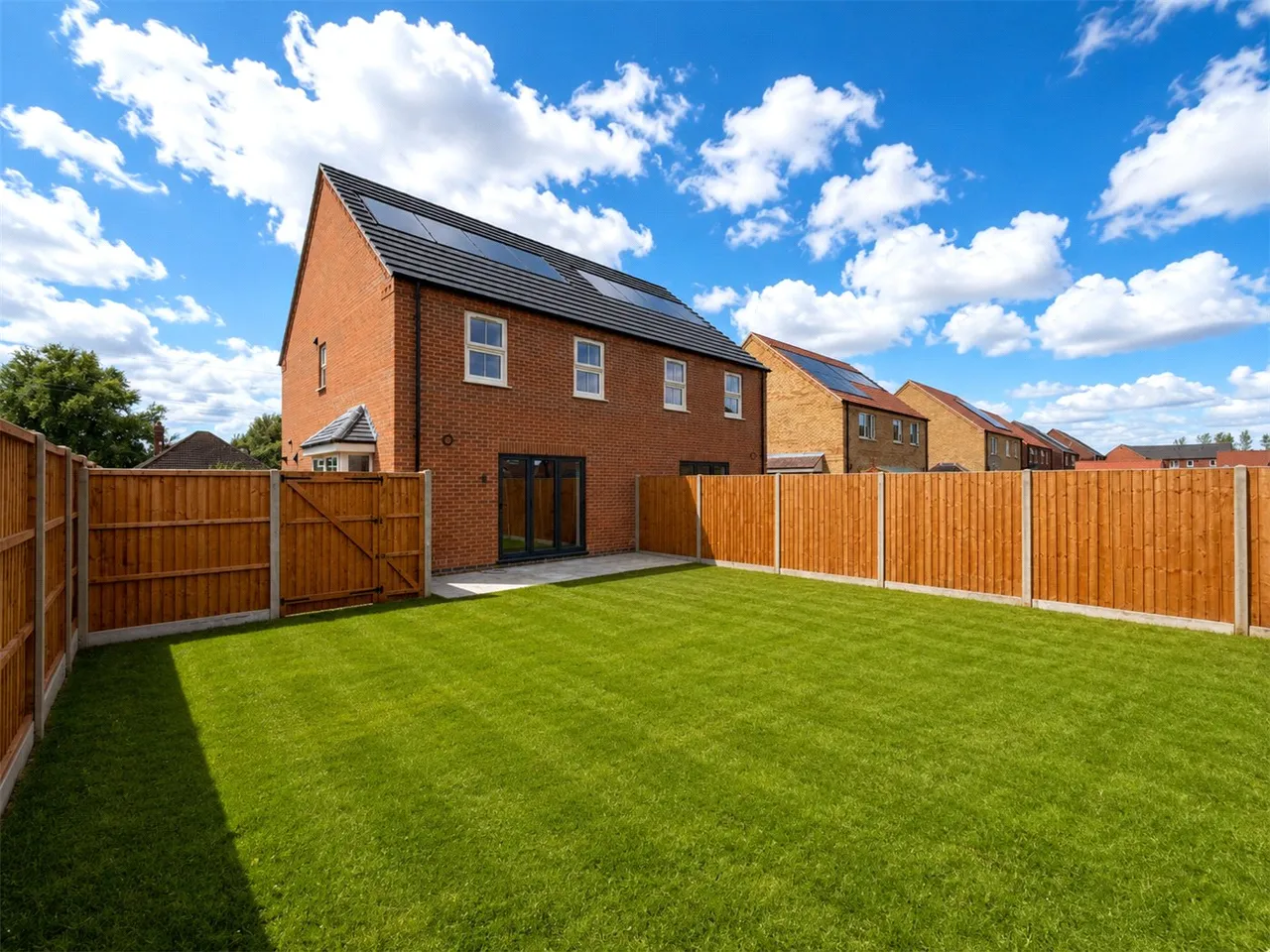 Lincoln Road, Ruskington, Sleaford, Lincolnshire, NG34, photo 11