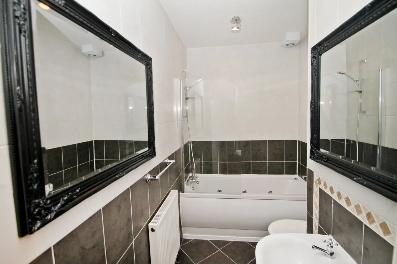 Kings Avenue, Hyde Park, LS6, photo 7