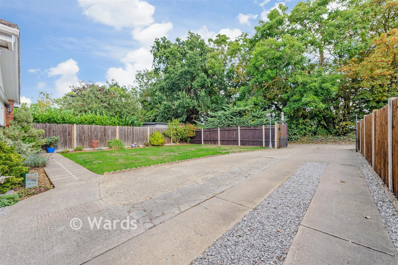 Nurstead Avenue, Longfield, DA3, photo 13