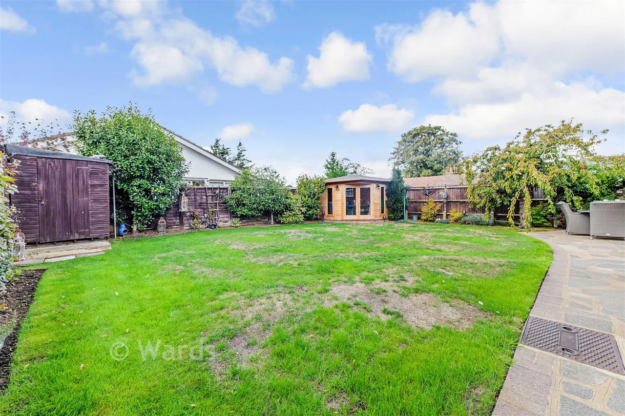Nurstead Avenue, Longfield, DA3, photo 2