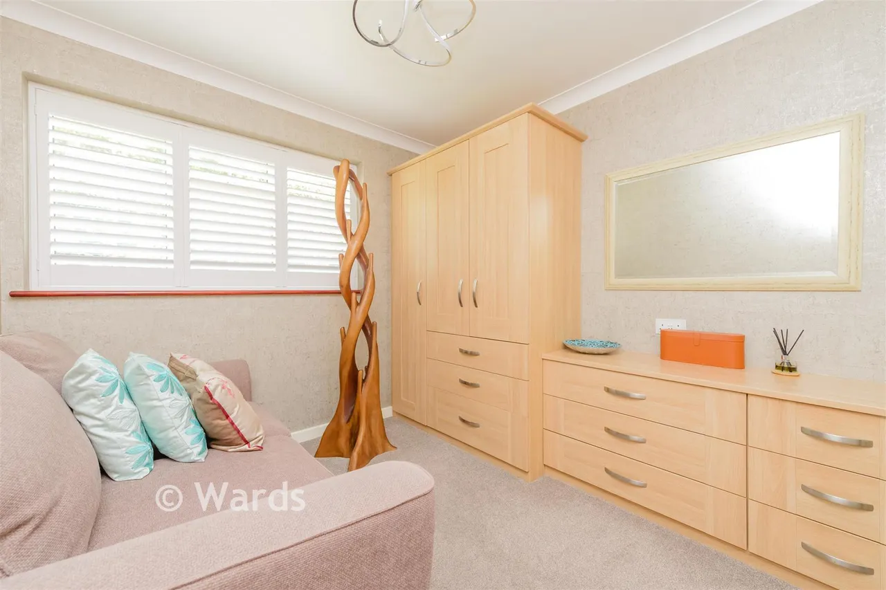 Nurstead Avenue, Longfield, DA3, photo 8