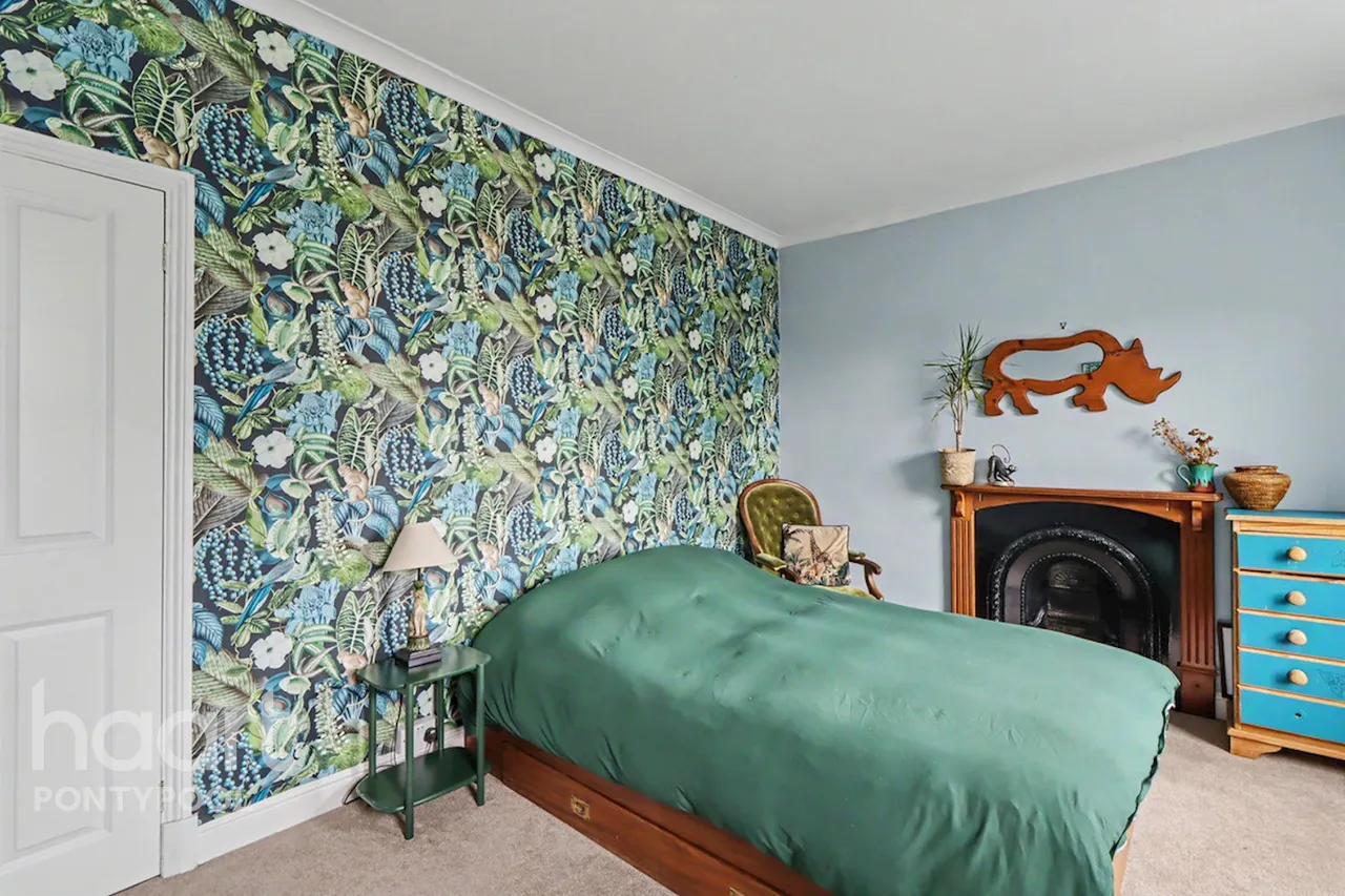 Pentrepiod Road, Pontypool, NP4, photo 13