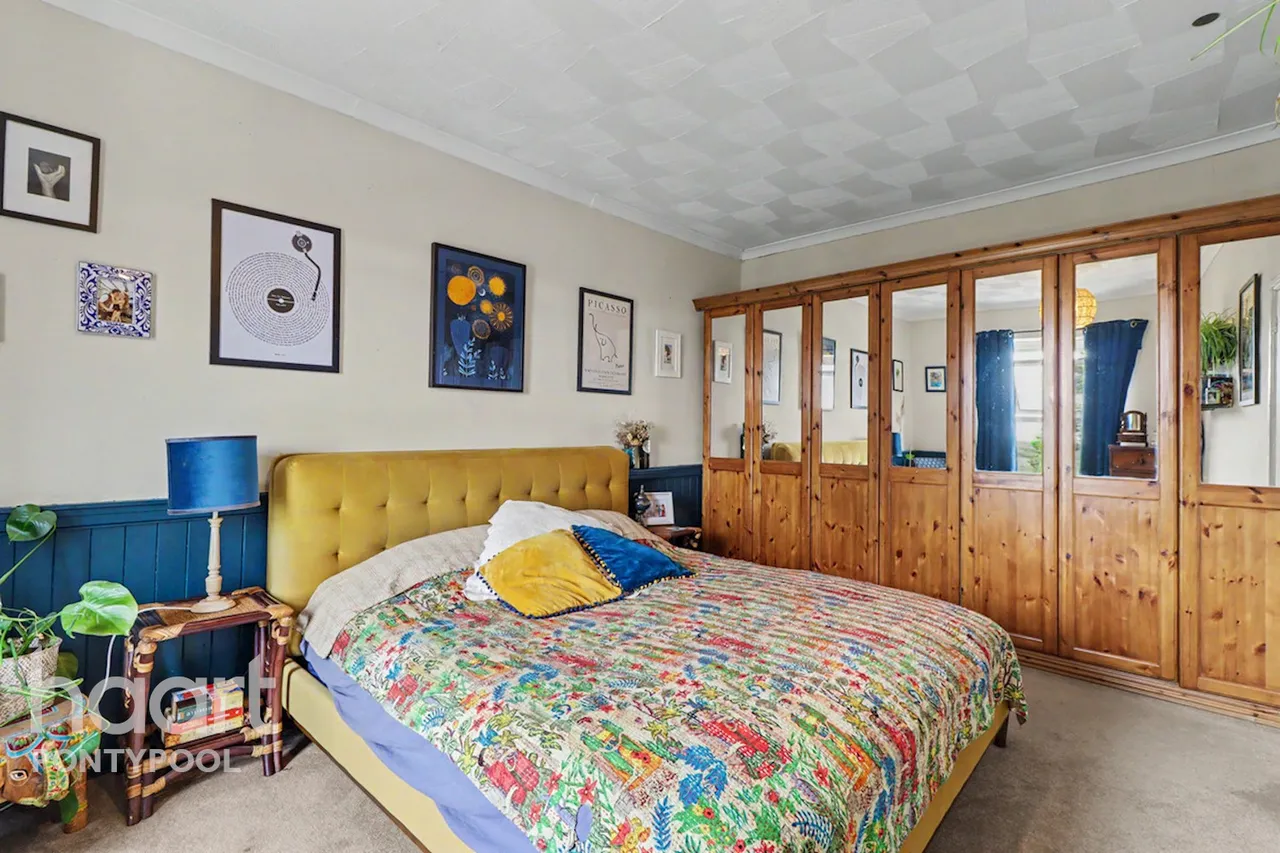 Pentrepiod Road, Pontypool, NP4, photo 15