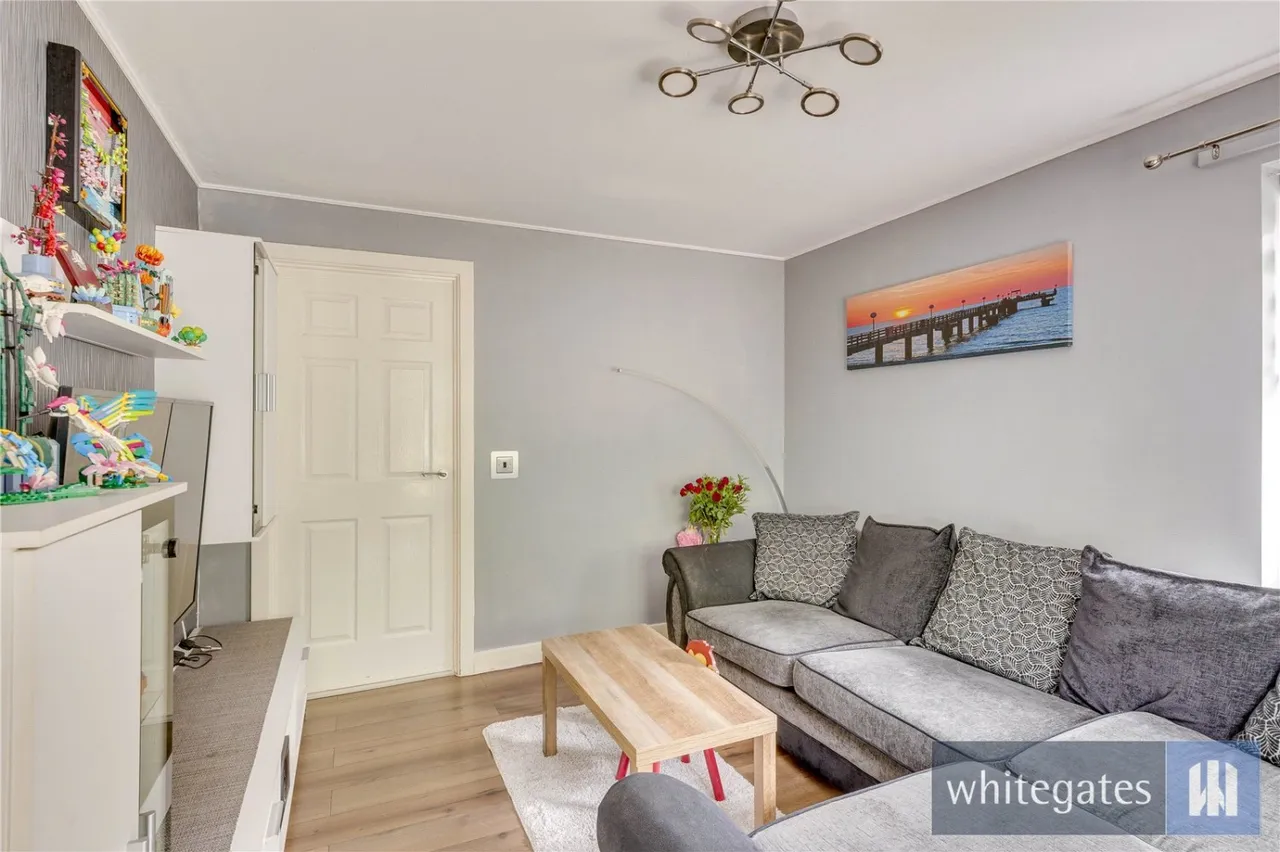 Elder Place, Liverpool, L25, photo 6