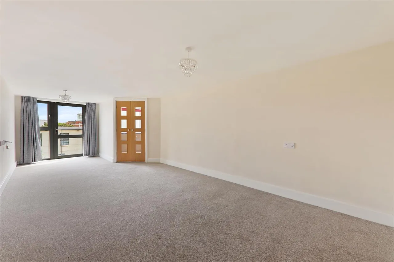 Shotfield, Wallington, SM6, photo 2
