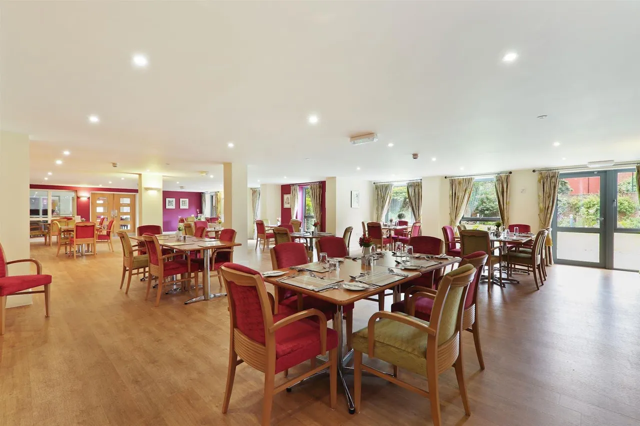 Shotfield, Wallington, SM6, photo 7