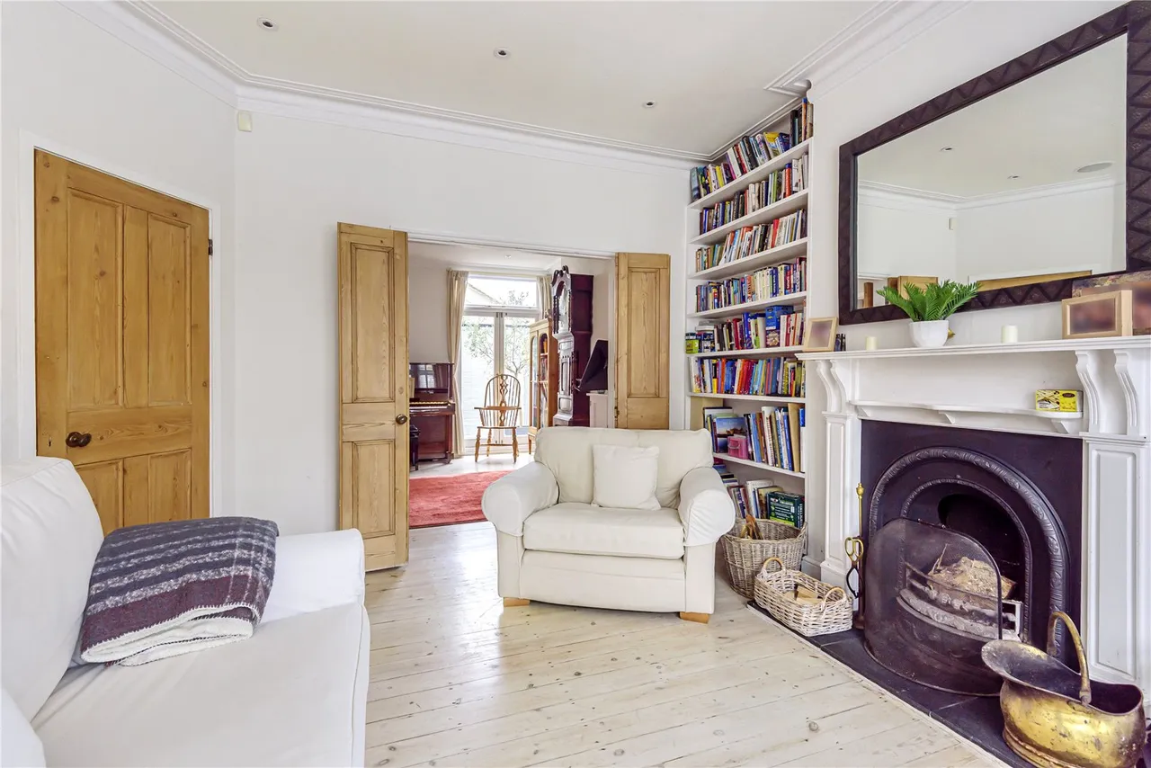 Tudor Road, Hampton, TW12 2NF, photo 3