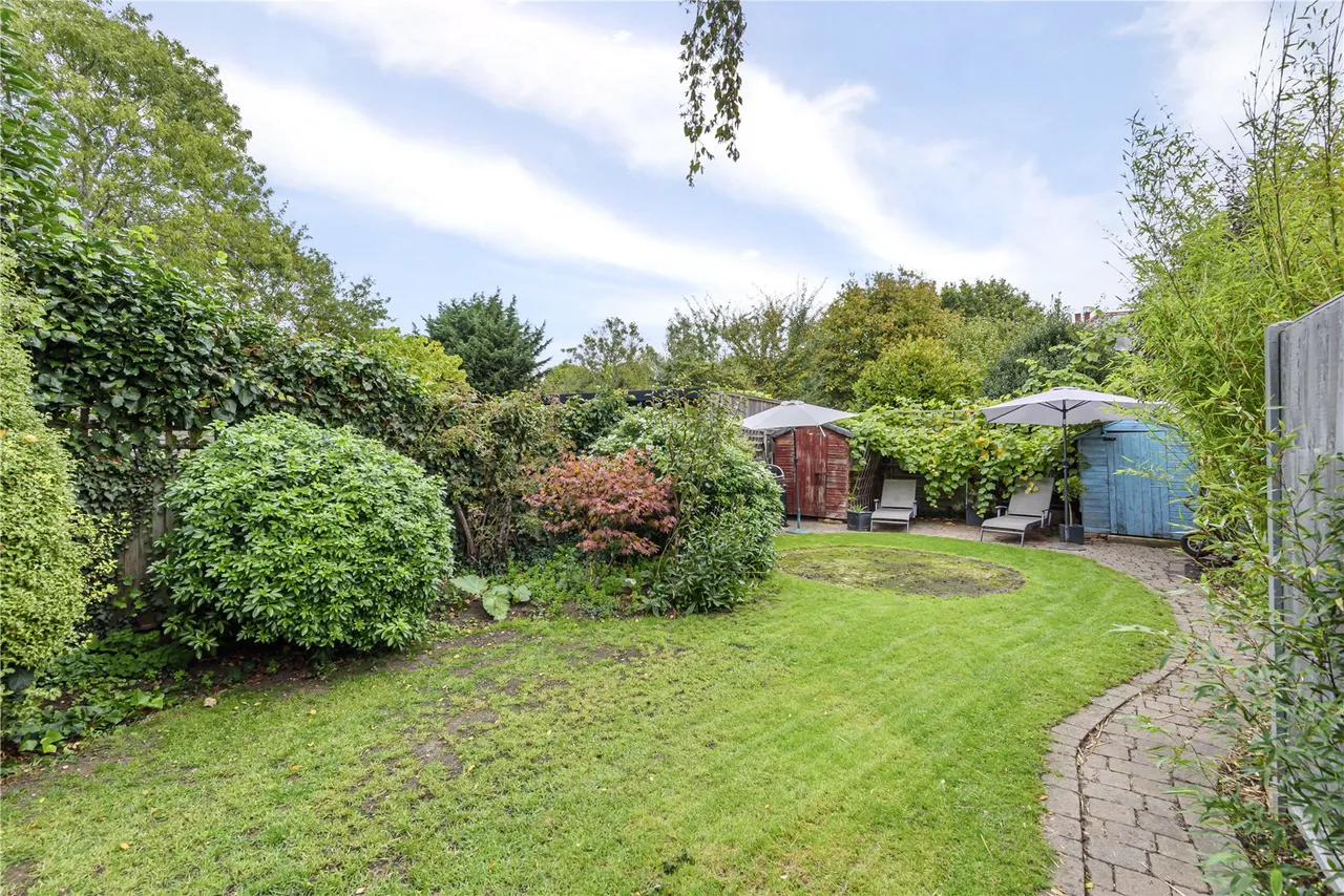 Tudor Road, Hampton, TW12 2NF, photo 8