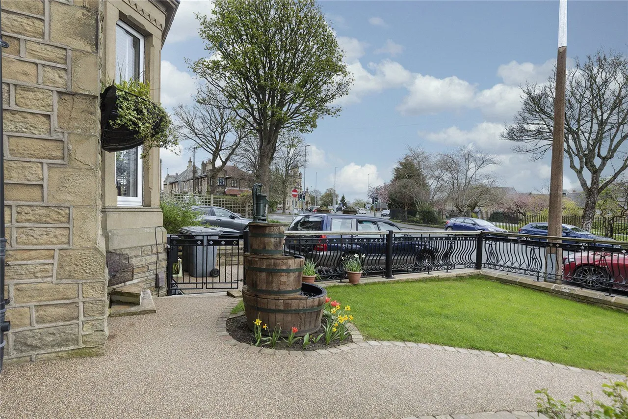 Gledholt Road, Gledholt, HD1, photo 31