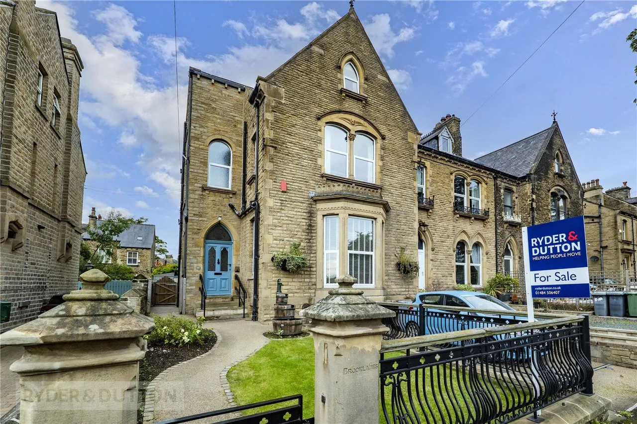 6 bed house for sale, Gledholt Road, Gledholt, HD1