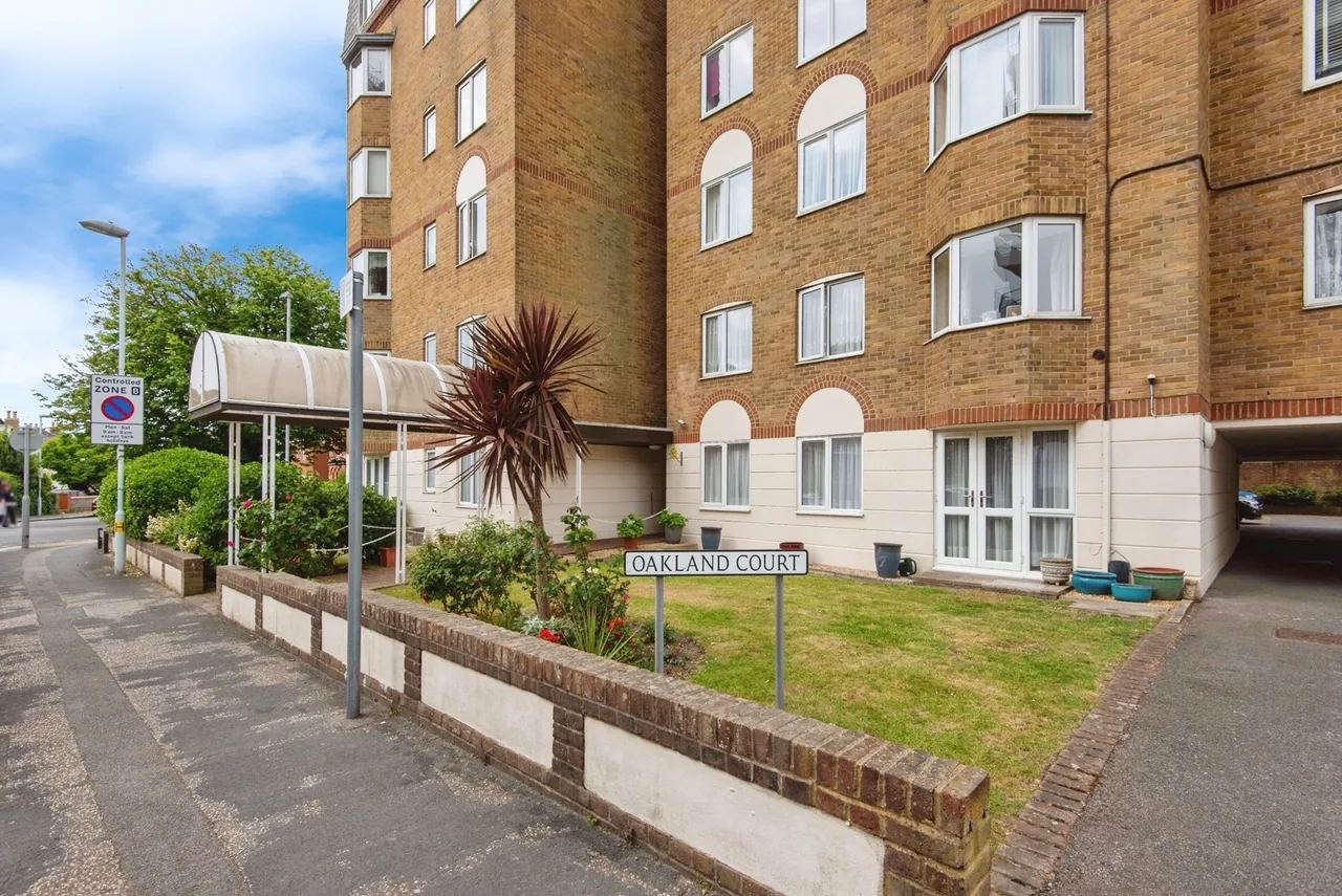 Gratwicke Road, Worthing, BN11, photo 13