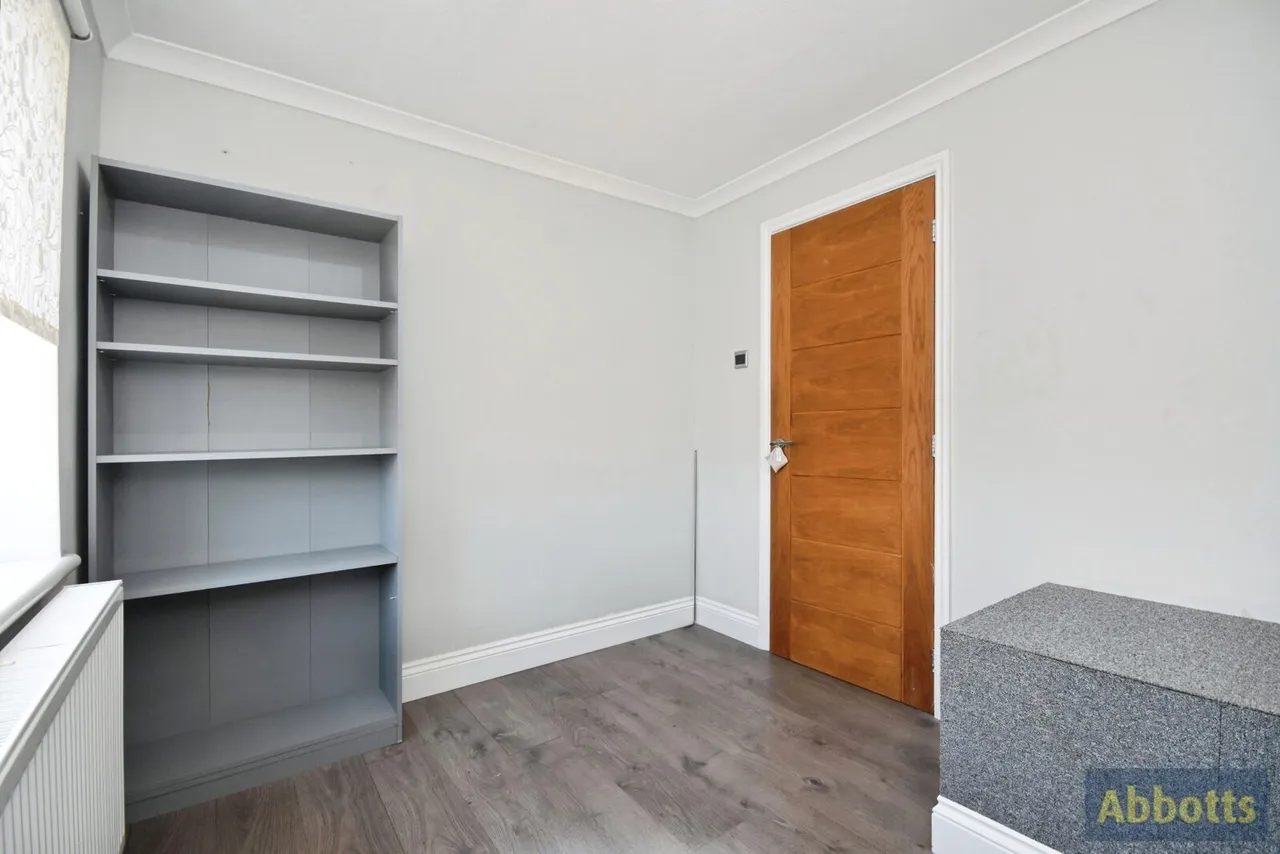 Warwick Road, RAYLEIGH, Essex, SS6, photo 23