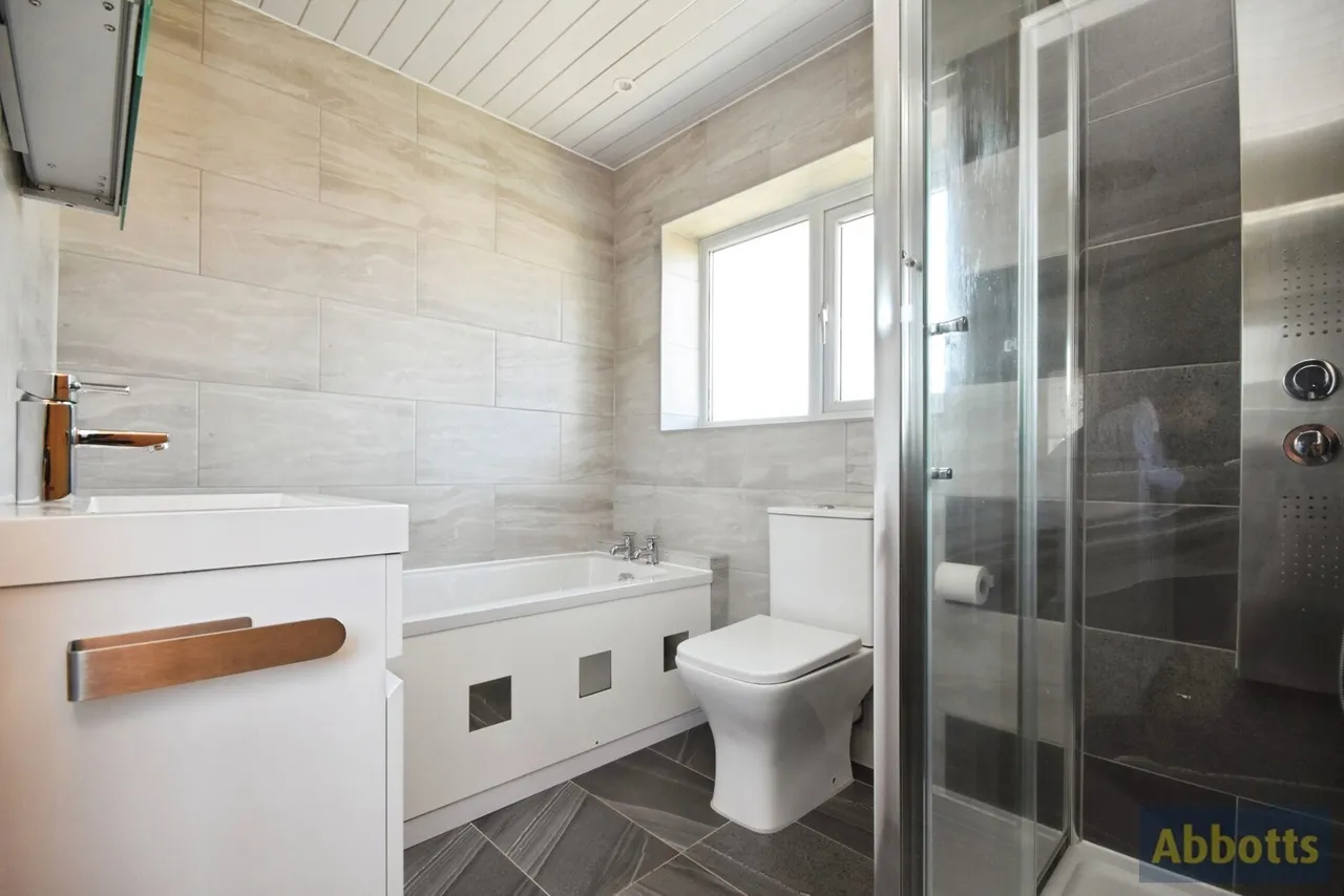 Warwick Road, RAYLEIGH, Essex, SS6, photo 24