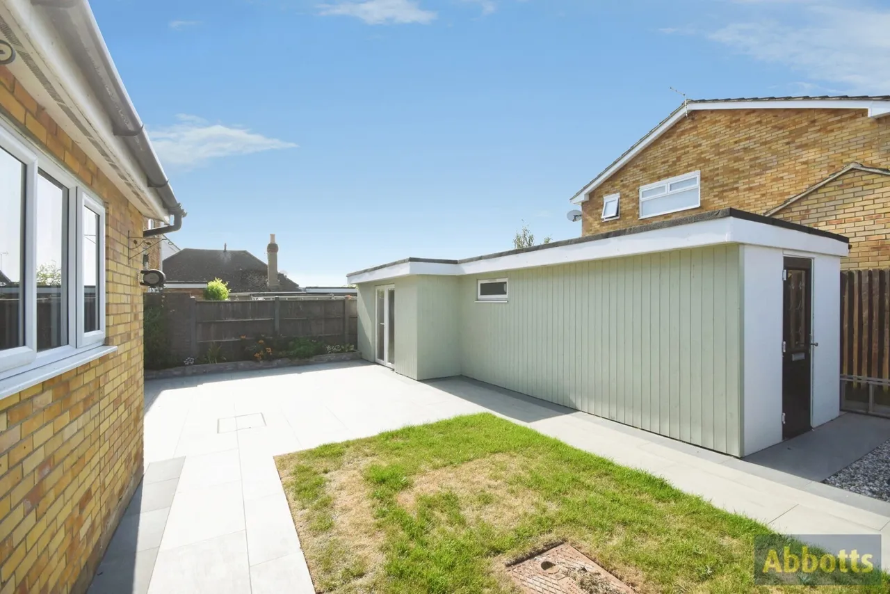 Warwick Road, RAYLEIGH, Essex, SS6, photo 27