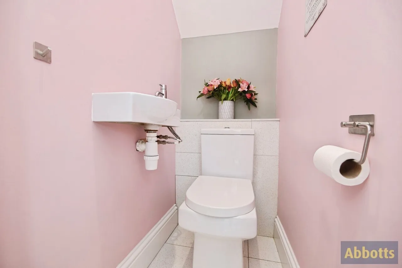 Warwick Road, RAYLEIGH, Essex, SS6, photo 9