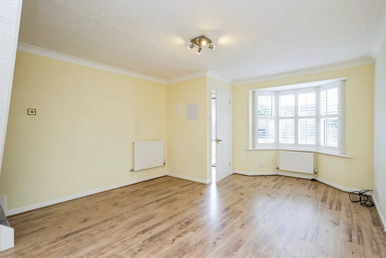 Primrose Close, Burgess Hill, photo 2