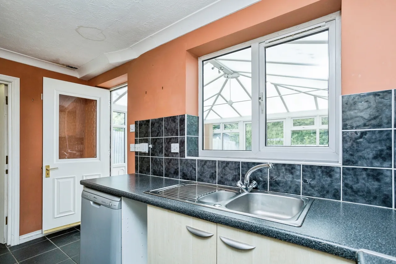 Primrose Close, Burgess Hill, photo 6