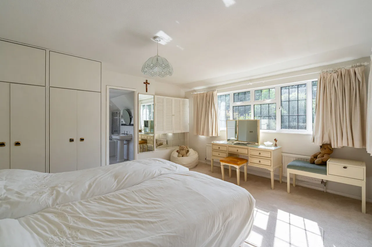 Woodstock, West Clandon, GU4, photo 10