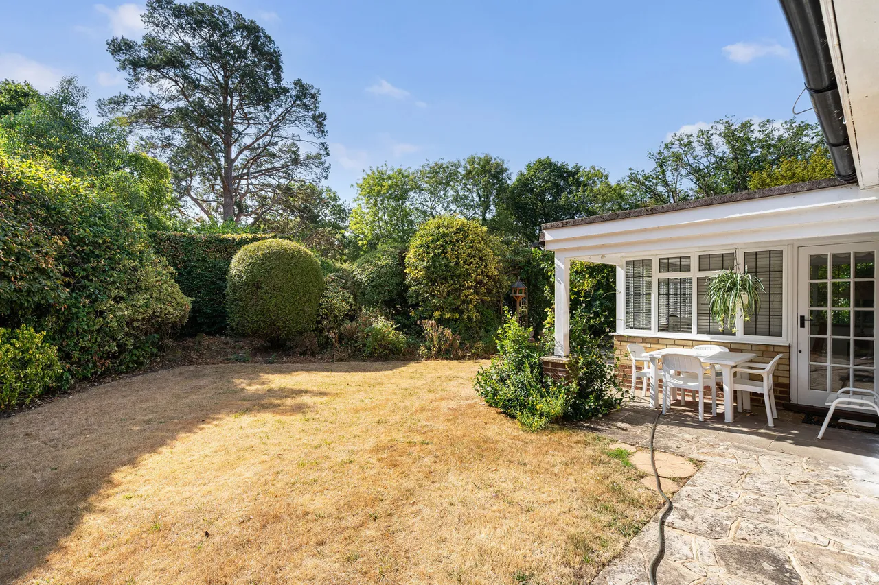 Woodstock, West Clandon, GU4, photo 4