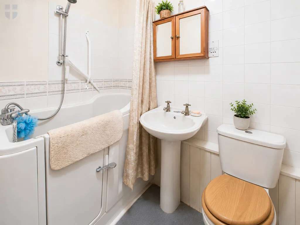 Willow Road, Aylesbury, HP19 9PX, photo 6