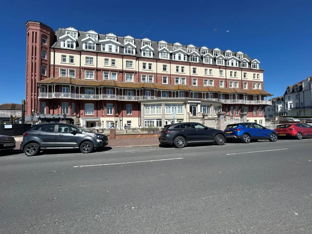 1 bed flat for sale, De La Warr Parade, Bexhill on Sea