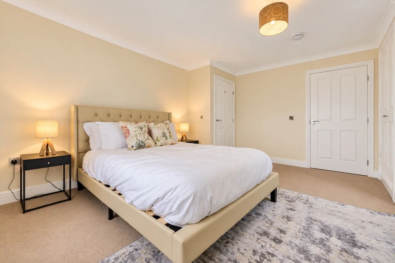 Ben Rhydding Drive, Ilkley, LS29, photo 12