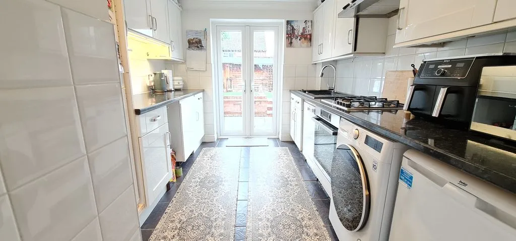 Wimarc Crescent, Rayleigh, Essex, SS6 9DA, photo 9
